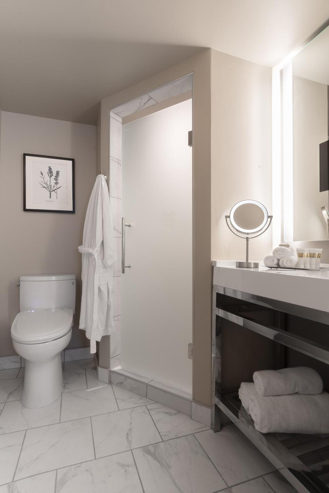 Seven Gables Inn, St Louis West, A Tribute Portfolio Hotel Клейтон Экстерьер фото