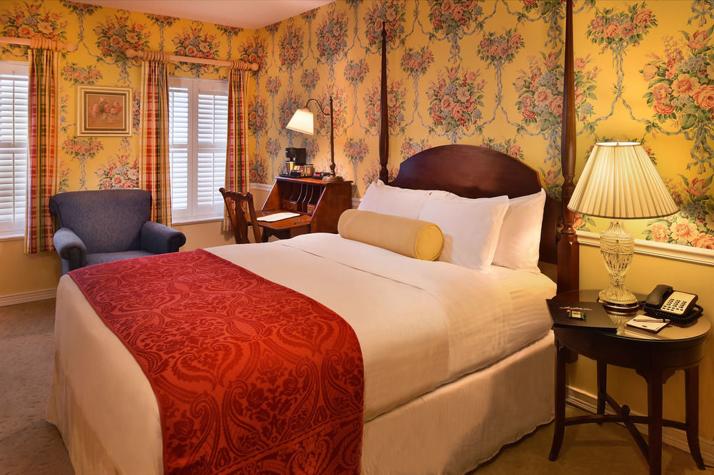 Seven Gables Inn, St Louis West, A Tribute Portfolio Hotel Клейтон Экстерьер фото
